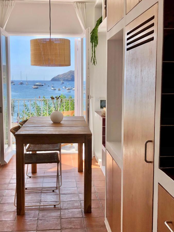 Beachfront Suite In Cadaques Center Zewnętrze zdjęcie
