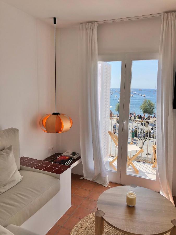Beachfront Suite In Cadaques Center Zewnętrze zdjęcie