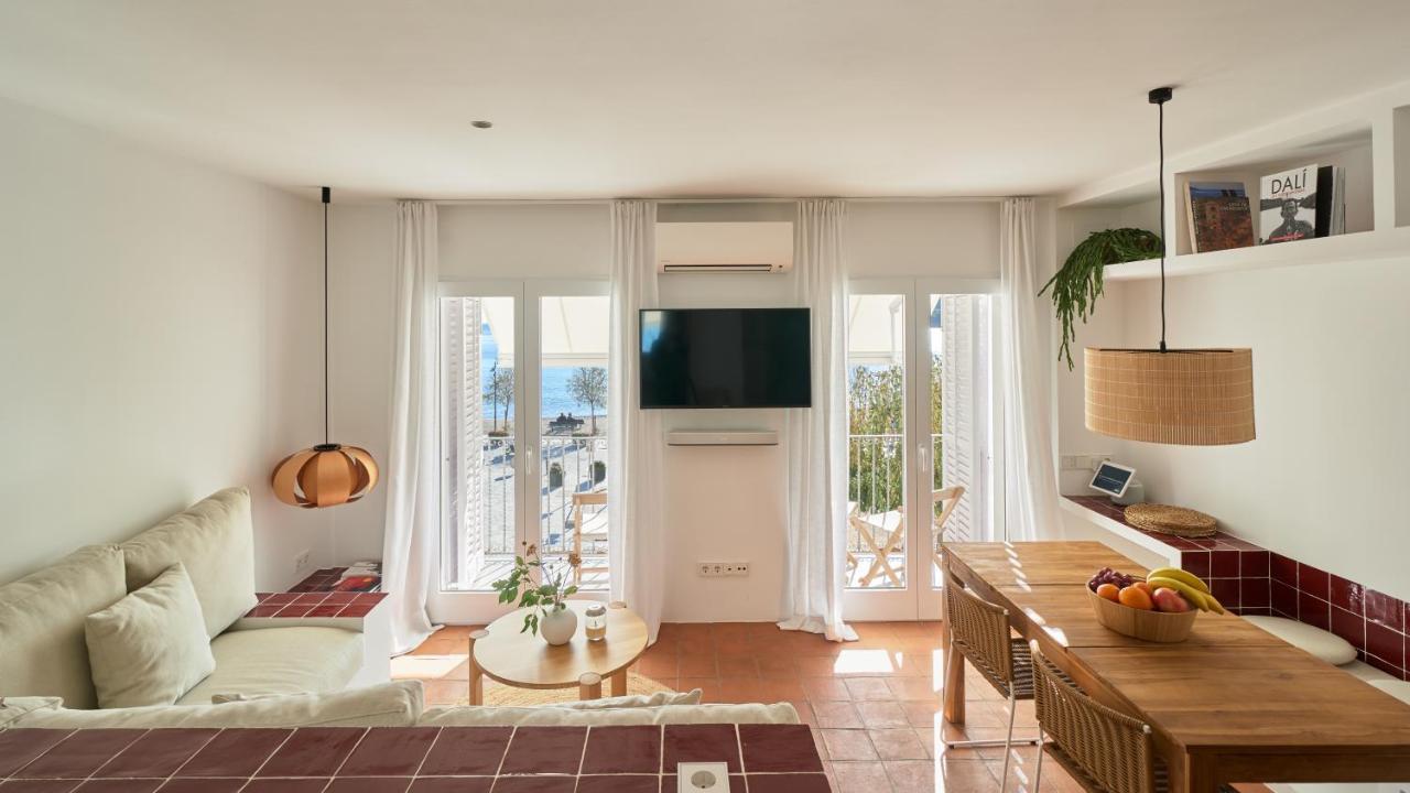 Beachfront Suite In Cadaques Center Zewnętrze zdjęcie