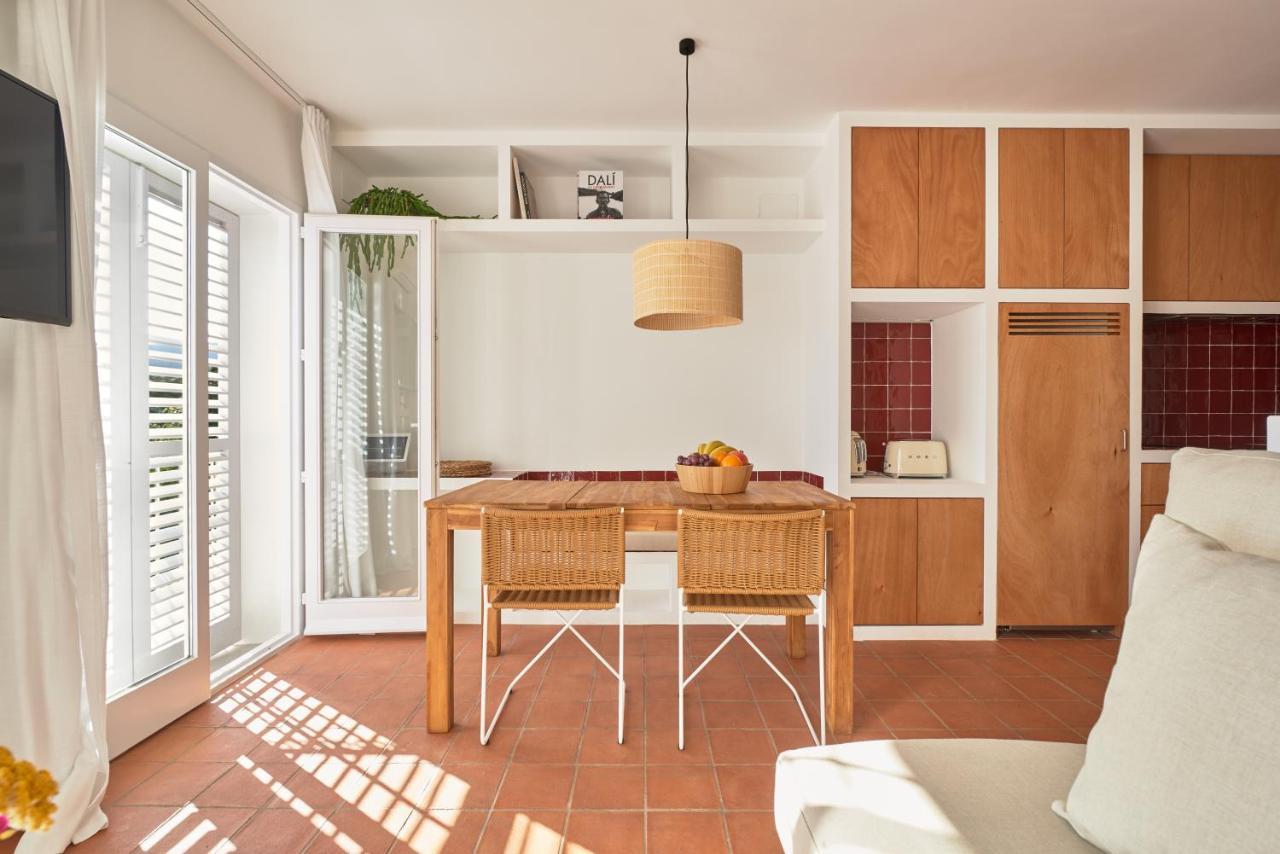 Beachfront Suite In Cadaques Center Zewnętrze zdjęcie